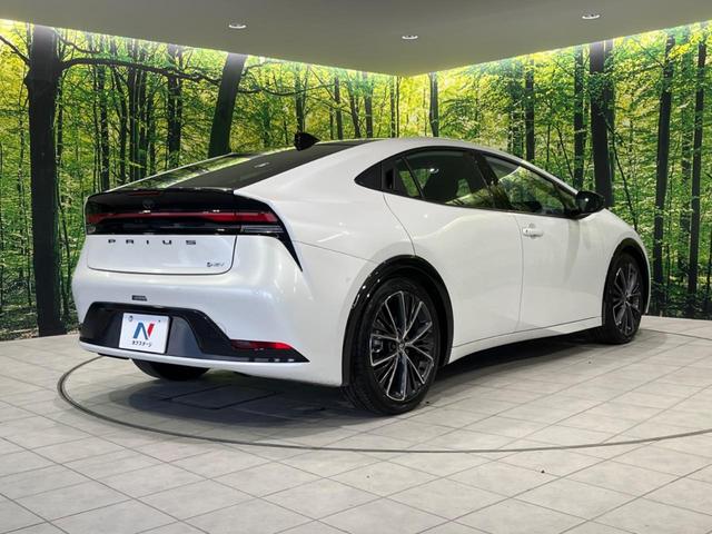 プリウス Z 4WD ガラスルーフ 12.3型ディスプレイオーディオ 寒冷地使用 全周囲カメラ 衝突被害軽減 レーダークルーズ 禁煙車 ETC2.0 電動リアゲート 前席シートエアコン パワーシート ドラレコ(17枚目)