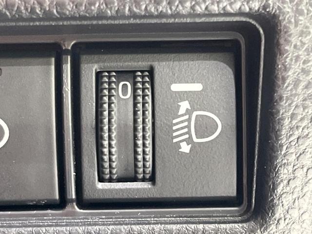 プリウス Z 4WD ガラスルーフ 12.3型ディスプレイオーディオ 寒冷地使用 全周囲カメラ 衝突被害軽減 レーダークルーズ 禁煙車 ETC2.0 電動リアゲート 前席シートエアコン パワーシート ドラレコ(61枚目)