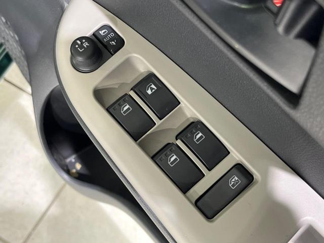 パッソ モーダ　Ｓ　４ＷＤ　純正ＳＤナビ　バックカメラ　衝突被害軽減　禁煙車　ビルトインＥＴＣ　ＬＥＤヘッド　車線逸脱警報　オートライト　オートエアコン　Ｂｌｕｅｔｏｏｔｈ　ＣＤ　ＤＶＤ再生　フルセグ　ＬＥＤフォグ（33枚目）