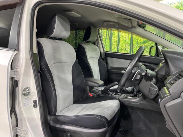 ＸＶハイブリッド ２．０ｉ－Ｌ　４ＷＤ　寒冷地仕様　ＳＤナビ　バックカメラ　禁煙車　ビルトインＥＴＣ　スマートキー　ＨＩＤヘッド　クルコン　純正１７インチＡＷ　オートハイビーム　オートライト　デュアルエアコン（8枚目）