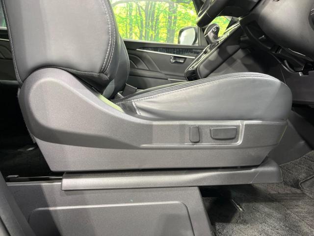 デリカD:5 シャモニー 4WD 寒冷地仕様 両側電動 純正10型SDナビ 全周囲カメラ 衝突被害軽減 レーダークルーズ 禁煙車 電動リアゲート ハーフレザーシート パワーシート スマートキー LEDヘッド(45枚目)