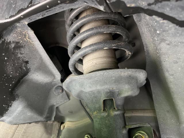 Ｎ－ＢＯＸカスタム Ｇ・ＥＸターボホンダセンシング　４ＷＤ　寒冷地仕様　両側電動　純正８型ナビ　バックカメラ　衝突被害軽減　禁煙車　ドラレコ　ビルトインＥＴＣ　ハーフレザーシート　コーナーセンサー　スマートキー　ＬＥＤヘッド　純正１５インチＡＷ（20枚目）