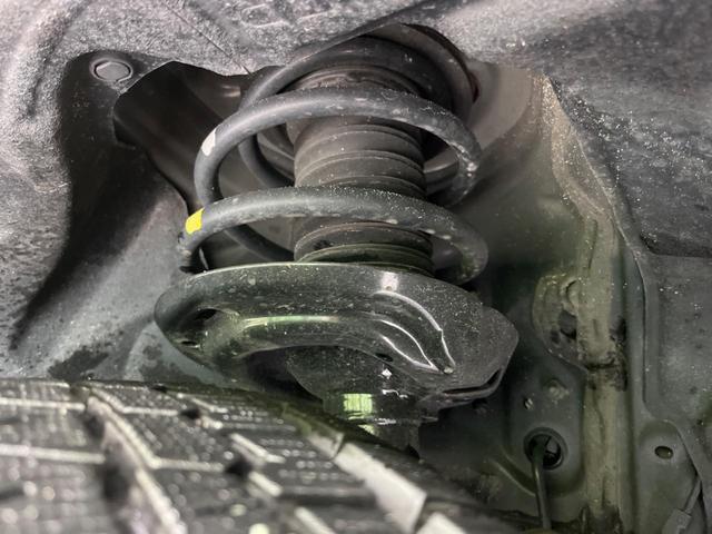 ハリアー Ｚ　４ＷＤ　モデリスタフルエアロ　全周囲カメラ　純正１２．３型デイスプレイオーデイオ　ＪＢＬサウンド　衝突被害軽減　ドラレコ　ＥＴＣ　レーダークルーズ　禁煙車　電動リアゲート　ハーフレザーシート（20枚目）