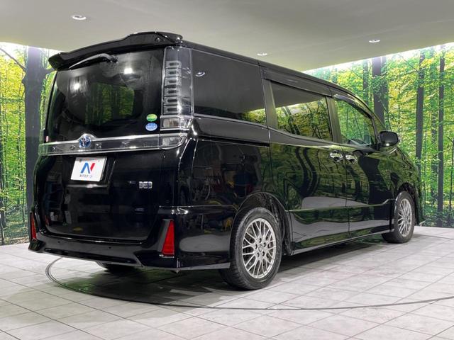 ヴォクシー ハイブリッドＺＳ　煌ＩＩＩ　寒冷地仕様　ＢＩＧ－Ｘ１１型ナビ　ＡＬＰＩＮＥ１２．８型後席モニター　両側電動　バックカメラ　衝突被害軽減　ドラレコ　ビルトインＥＴＣ　禁煙車　ＬＥＤヘッド　クルコン　リアオートエアコン（17枚目）