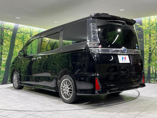 ヴォクシー ハイブリッドＺＳ　煌ＩＩＩ　寒冷地仕様　ＢＩＧ－Ｘ１１型ナビ　ＡＬＰＩＮＥ１２．８型後席モニター　両側電動　バックカメラ　衝突被害軽減　ドラレコ　ビルトインＥＴＣ　禁煙車　ＬＥＤヘッド　クルコン　リアオートエアコン（40枚目）