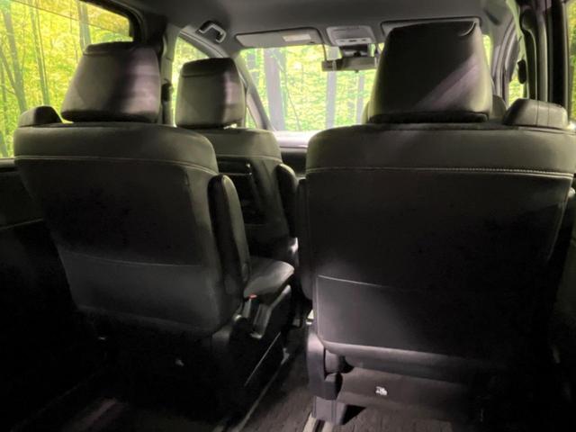 ヴォクシー ハイブリッドＺＳ　煌ＩＩＩ　寒冷地仕様　ＢＩＧ－Ｘ１１型ナビ　ＡＬＰＩＮＥ１２．８型後席モニター　両側電動　バックカメラ　衝突被害軽減　ドラレコ　ビルトインＥＴＣ　禁煙車　ＬＥＤヘッド　クルコン　リアオートエアコン（45枚目）