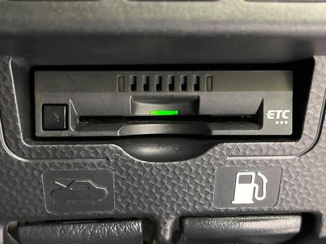 ルーミー Ｘ　４ＷＤ　純正ＳＤナビ　バックカメラ　衝突被害軽減　禁煙車　ＥＴＣ　電動スライドドア　コーナーセンサー　スマートキー　オートハイビーム　車線逸脱警報　オートライト　Ｂｌｕｅｔｏｏｔｈ（7枚目）