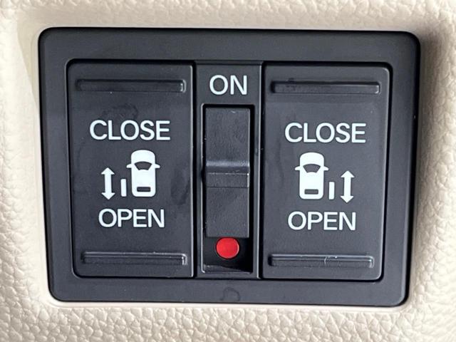 N-BOX G・Lホンダセンシング 4WD 寒冷地仕様 両側電動 ディスプレイオーディオ 衝突被害軽減 禁煙車 LEDヘッド ビルトインETC コーナーセンサー シートヒーター オートハイビーム オートライト Bluetooth(3枚目)