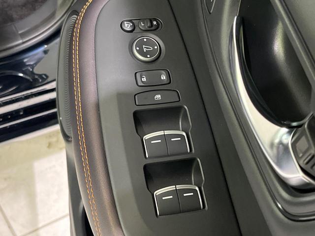 ＺＲ－Ｖ ｅ：ＨＥＶ　Ｚ　寒冷地仕様　純正９型ディスプレイオーディオ　全周囲カメラ　ＢＯＳＥサウンド　衝突被害軽減　禁煙車　電動リアゲート　レザーシート　ドラレコ　ＥＴＣ２．０　コーナーセンサー　スマートキー　ＬＥＤヘッド（64枚目）