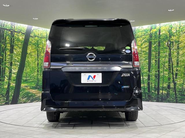 セレナ ハイウェイスター　４ＷＤ　寒冷地仕様　両側電動　純正９型ナビ　後席モニター　バックカメラ　衝突被害軽減　禁煙車　クルコン　コーナーセンサー　スマートキー　ＬＥＤヘッド　純正１５インチＡＷ　オートハイビーム（14枚目）