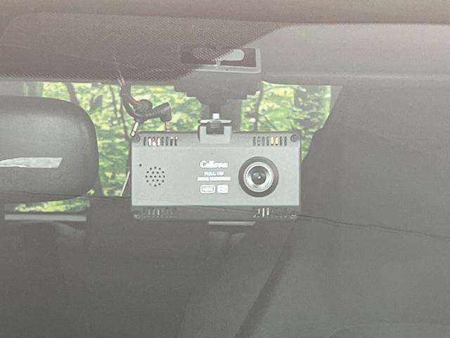 ヤリス Ｘ　４ＷＤ　寒冷地仕様　純正ディスプレイオーデイオ　衝突被害軽減　レーダークルーズ　禁煙車　ドラレコ　コーナーセンサー　スマートキー　ＥＴＣ　オートライト　Ｂｌｕｅｔｏｏｔｈ（35枚目）