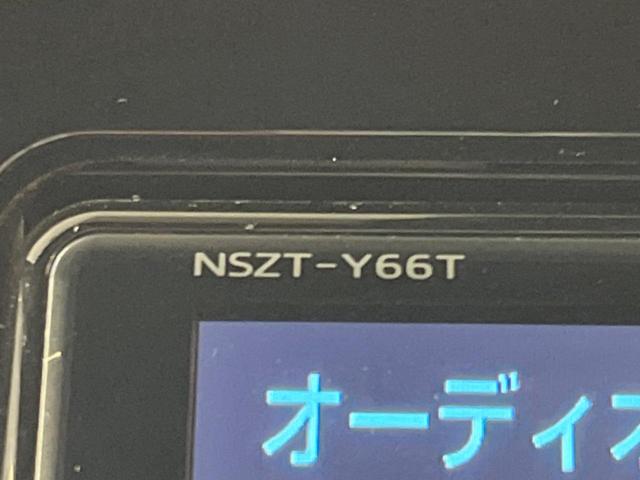 エスクァイア ハイブリッドＧｉ　両側電動　純正９型ナビ　バックカメラ　衝突軽減装置　禁煙車　リアオートエアコン　前席シートヒーター　ＥＴＣ　フルセグ　Ｂｌｕｅｔｏｏｔｈ　スマートキー　黒合皮シート　ＬＥＤヘッド　クルコン（22枚目）
