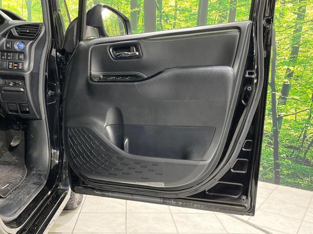 エスクァイア ハイブリッドＧｉ　両側電動　純正９型ナビ　バックカメラ　衝突軽減装置　禁煙車　リアオートエアコン　前席シートヒーター　ＥＴＣ　フルセグ　Ｂｌｕｅｔｏｏｔｈ　スマートキー　黒合皮シート　ＬＥＤヘッド　クルコン（31枚目）