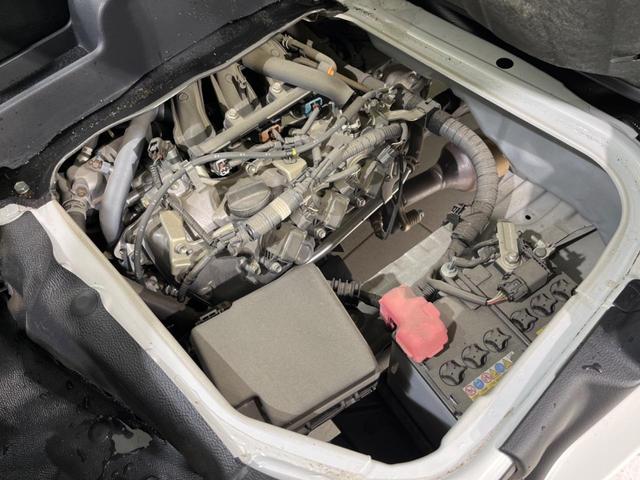 ハイゼットカーゴ ＤＸ　４ＷＤ　衝突被害軽減装置　禁煙車　コーナーセンサー　オートハイビーム　オートライト　車線逸脱警報　先行車発進お知らせ機能（18枚目）