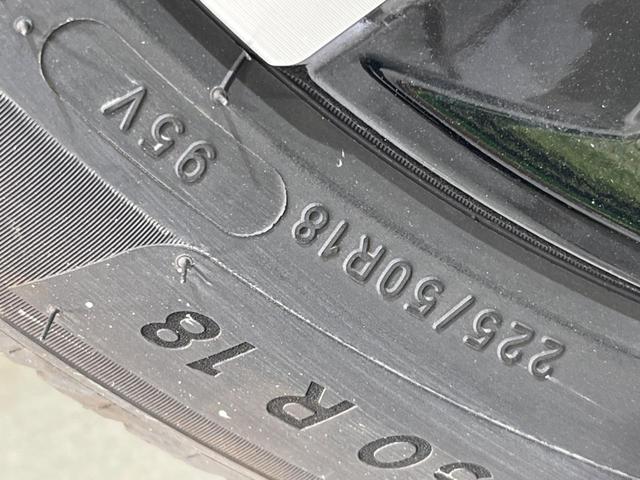 ヴェゼル ｅ：ＨＥＶ　Ｚ　４ＷＤ　ＳＤナビ　バックカメラ　衝突被害軽減装置　ＥＴＣ　Ｂｌｕｅｔｏｏｔｈ　レーダークルーズ　禁煙車　電動リアゲート　ハーフレザーシート　コーナーセンサー　スマートキー　ＬＥＤヘッド（61枚目）