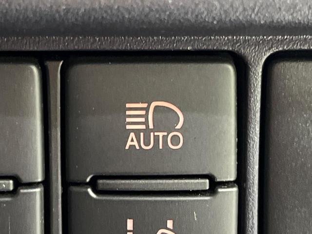 ヴォクシー Ｖ　４ＷＤ　寒冷地仕様　純正９型ナビ　バックカメラ　衝突被害軽減　禁煙車　スマートキー　ＬＥＤヘッド　電動スライドドア　ＥＴＣ　クルコン　オートマチックハイビーム　デュアルエアコン　リアエアコン（37枚目）