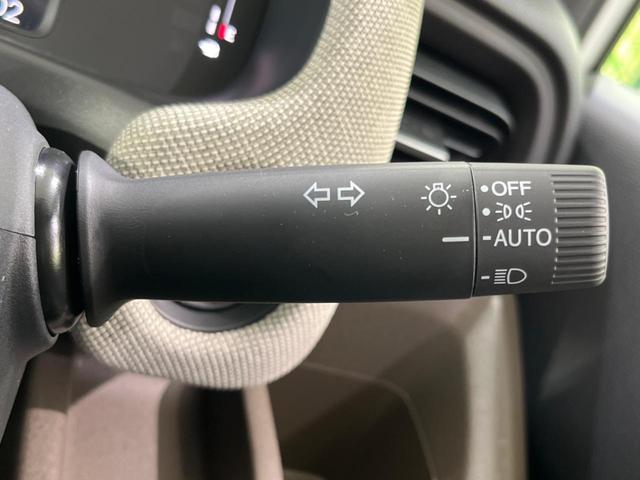 フリード エアー　４ＷＤ　両側電動スライド　衝突軽減装置　禁煙車　純正８型ナビ　レーダークルーズ　デアイサー　バックカメラ　Ｂｌｕｅｔｏｏｔｈ　前席シートヒーター　ＬＥＤヘッド　コーナーセンサー　車線逸脱警報（35枚目）