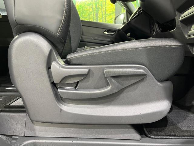 セレナ ｅ－パワー　ハイウェイスターＶ　純正１２．３型ナビ　両側電動ドア　全周囲カメラ　衝突被害軽減システム　レーダークルーズ　禁煙車　ドラレコ　コーナーセンサー　スマートキー　ＬＥＤヘッド　ＥＴＣ２．０　オートハイビーム（38枚目）