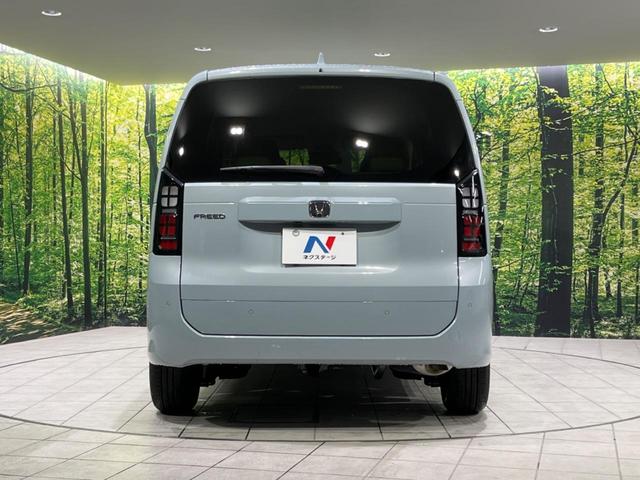 フリード エアー　登録済未使用車　寒冷地仕様　４ＷＤ　純正８型ディスプレイオーディオ　両側電動　バックカメラ　レーダークルーズ　衝突軽減装置　禁煙車　Ｂｌｕｅｔｏｏｔｈ　シートヒーター　ＬＥＤヘッド　６人乗り（15枚目）