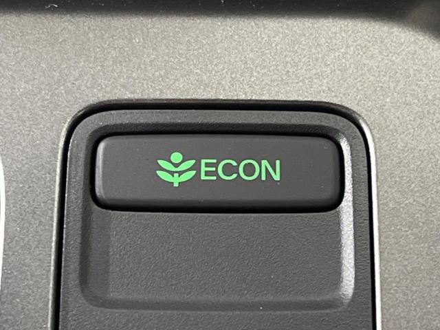 フリード エアー　登録済未使用車　寒冷地仕様　４ＷＤ　純正８型ディスプレイオーディオ　両側電動　バックカメラ　レーダークルーズ　衝突軽減装置　禁煙車　Ｂｌｕｅｔｏｏｔｈ　シートヒーター　ＬＥＤヘッド　６人乗り（29枚目）