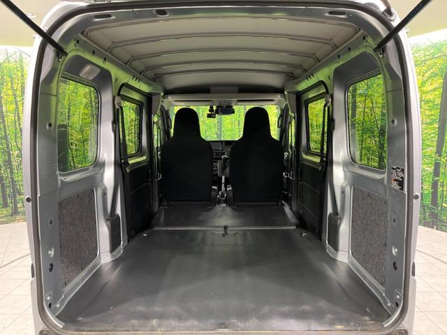 ハイゼットカーゴ ＤＸ　４ＷＤ　ＳＤナビ　バックカメラ　衝突被害軽減　ドラレコ　ＥＴＣ　禁煙車　オートライト　コーナーセンサー　キーレス　盗難防止　両側スライドドア（10枚目）