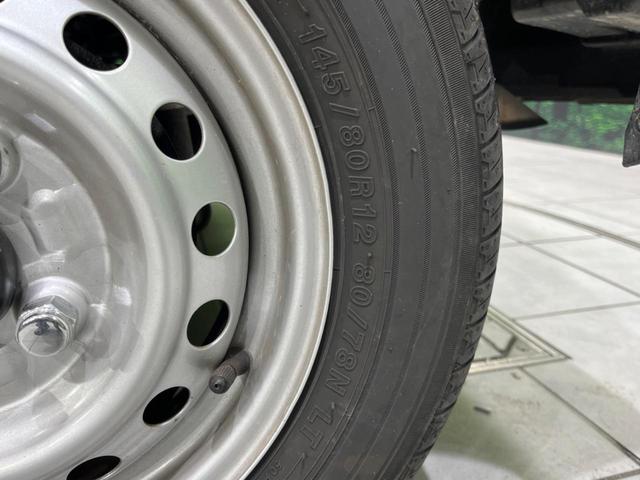 ハイゼットカーゴ ＤＸ　４ＷＤ　ＳＤナビ　バックカメラ　衝突被害軽減　ドラレコ　ＥＴＣ　禁煙車　オートライト　コーナーセンサー　キーレス　盗難防止　両側スライドドア（26枚目）