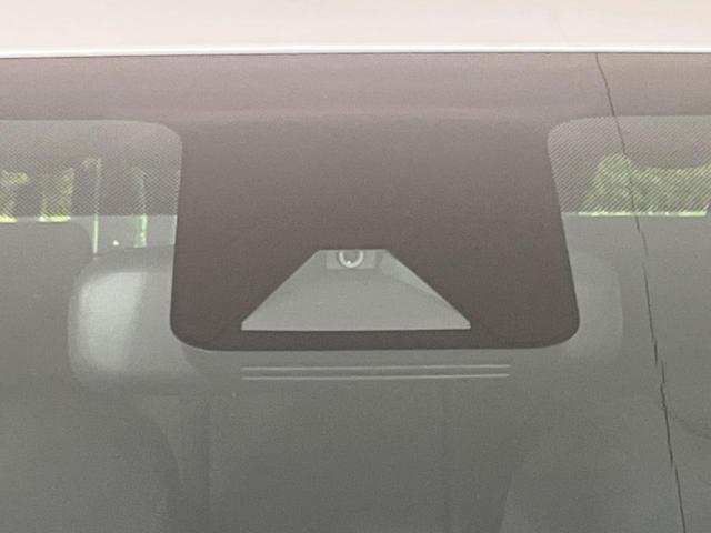 アクア Ｚ　寒冷地仕様　純正１０．３型デイスプレイオーデイオ　全周囲カメラ　衝突被害軽減　レーダークルーズ　ドラレコ　ビルトインＥＴＣ　スマートキー　ＬＥＤヘッド　　純正１５インチＡＷ　車線逸脱警報（3枚目）