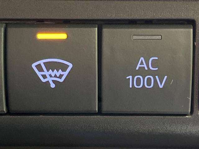 アクア Ｚ　寒冷地仕様　純正１０．３型デイスプレイオーデイオ　全周囲カメラ　衝突被害軽減　レーダークルーズ　ドラレコ　ビルトインＥＴＣ　スマートキー　ＬＥＤヘッド　　純正１５インチＡＷ　車線逸脱警報（6枚目）