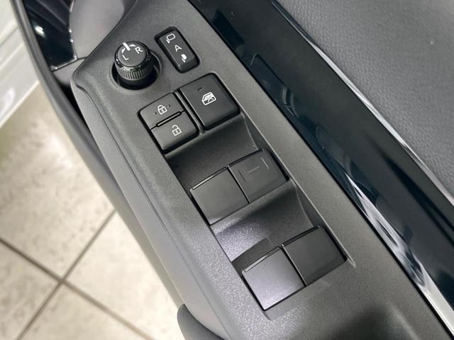 アクア Ｚ　寒冷地仕様　純正１０．３型デイスプレイオーデイオ　全周囲カメラ　衝突被害軽減　レーダークルーズ　ドラレコ　ビルトインＥＴＣ　スマートキー　ＬＥＤヘッド　　純正１５インチＡＷ　車線逸脱警報（42枚目）