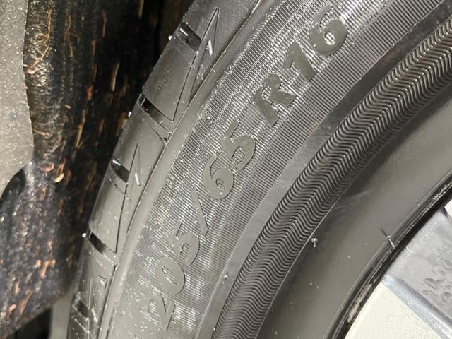 セレナ ｅ－パワー　ハイウェイスターＶ　純正９型ナビ　両側電動　バックカメラ　衝突被害軽減　レーダークルーズ　禁煙車　ドラレコ　コーナーセンサー　スマートキー　ＬＥＤヘッド　ビルトインＥＴＣ　純正１６インチＡＷ　車線逸脱警報　オートライト（30枚目）