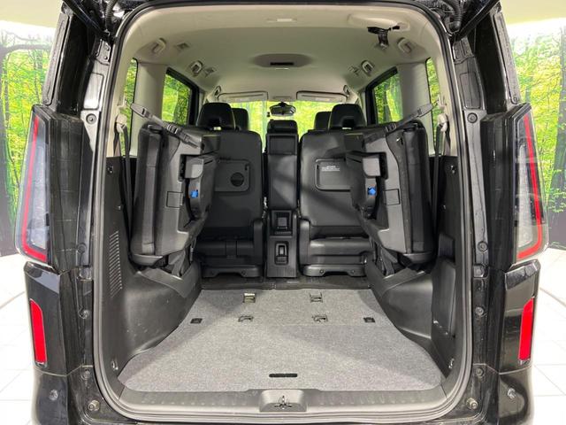 セレナ ｅ－パワー　ハイウェイスターＶ　純正９型ナビ　両側電動　バックカメラ　衝突被害軽減　レーダークルーズ　禁煙車　ドラレコ　コーナーセンサー　スマートキー　ＬＥＤヘッド　ビルトインＥＴＣ　純正１６インチＡＷ　車線逸脱警報　オートライト（41枚目）