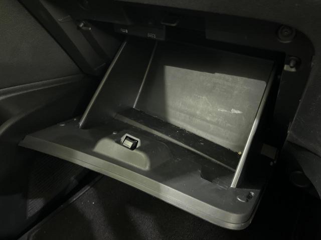 セレナ ｅ－パワー　ハイウェイスターＶ　純正９型ナビ　両側電動　バックカメラ　衝突被害軽減　レーダークルーズ　禁煙車　ドラレコ　コーナーセンサー　スマートキー　ＬＥＤヘッド　ビルトインＥＴＣ　純正１６インチＡＷ　車線逸脱警報　オートライト（49枚目）