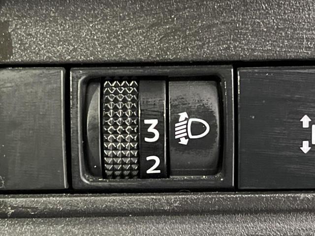 セレナ ｅ－パワー　ハイウェイスターＶ　純正９型ナビ　両側電動　バックカメラ　衝突被害軽減　レーダークルーズ　禁煙車　ドラレコ　コーナーセンサー　スマートキー　ＬＥＤヘッド　ビルトインＥＴＣ　純正１６インチＡＷ　車線逸脱警報　オートライト（61枚目）