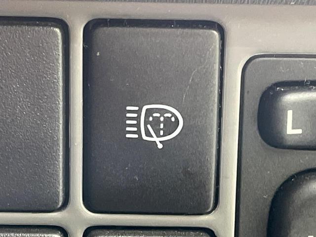 プリウス Ｓツーリングセレクション　ＳＤナビ　バックカメラ　スマートキー　ＥＴＣ　Ｂｌｕｅｔｏｏｔｈ　オートライト　ヘッドライトウォッシャー　電動格納ミラー　アイドリングストップ（36枚目）