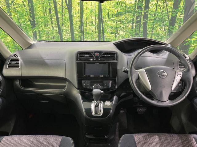 セレナ ハイウェイスター　Ｓ－ハイブリッド　後席モニター　両側電動　ＳＤナビ　バックカメラ　衝突軽減装置　Ｂｌｕｅｔｏｏｔｈ　ＬＥＤヘッド　クルコン　フォグライト　革巻きステアリング　オートライト　スマートキー　純正１６インチＡＷ（2枚目）