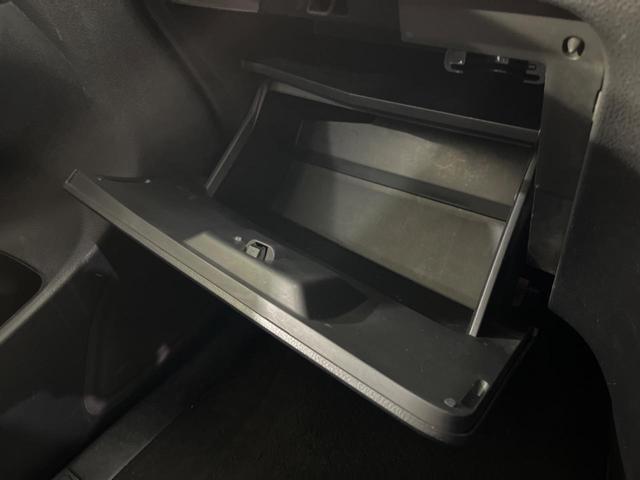 セレナ ハイウェイスター　Ｓ－ハイブリッド　後席モニター　両側電動　ＳＤナビ　バックカメラ　衝突軽減装置　Ｂｌｕｅｔｏｏｔｈ　ＬＥＤヘッド　クルコン　フォグライト　革巻きステアリング　オートライト　スマートキー　純正１６インチＡＷ（42枚目）