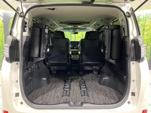 ヴェルファイア ２．５Ｚ　Ｇエディション　両側電動ドア　ＢＩＧ－Ｘ１０インチナビ　後席モニター　バックカメラ　寒冷地仕様　１００Ｖ電源　衝突被害軽減　レーダークルーズ　禁煙車　電動リアゲート　全席パワーシート　コーナーセンサー　スマートキー（10枚目）