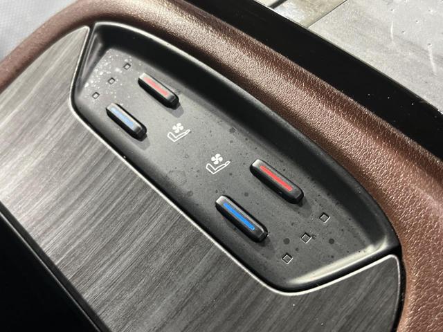 ハリアー Ｚ　レザーパッケージ　４ＷＤ　全周囲カメラ　ＪＢＬサウンド　寒冷地仕様　衝突被害軽減システム　レーダークルーズ　禁煙車　電動リアゲート　レザーシート　前席シートエアコン　ドラレコ　コーナーセンサー　スマートキー（37枚目）