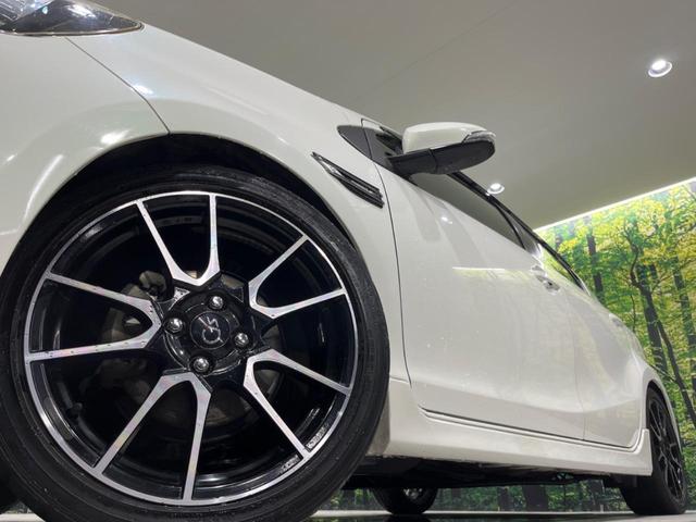 �y�O���[�h��p�����P�V�C���`�A���~�z�C�[���z�f�U�C�����̍��������A���~�z�C�[���𑕒����Ă���܂��B�e��ЊO�A���~�z�C�[����A�X�^�b�h���X�^�C�����戵�����Ă���܂��B���񂲑��k����������