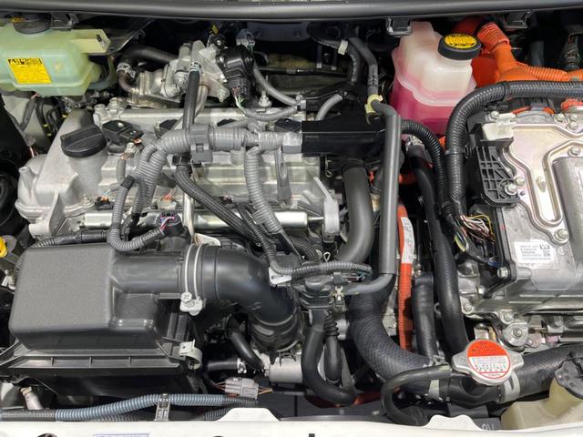 アクア Ｇ　Ｇ’ｓ　純正ナビ　バックカメラ　ＥＴＣ　Ｂｌｕｅｔｏｏｔｈ　フルセグ　衝突軽減　禁煙車　ＬＥＤヘッド・フォグライト　オートマチックハイビーム　クルコン　ＤＶＤ／ＣＤ再生　革巻ステアリング　スマートキー（18枚目）