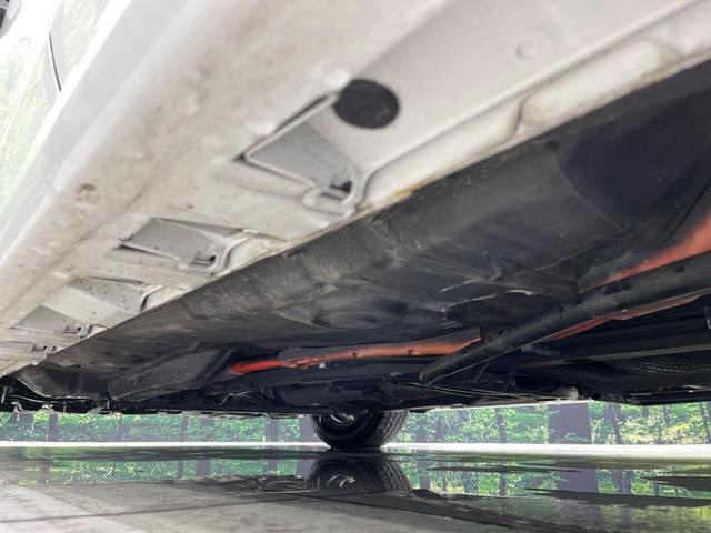 アクア Ｇ　Ｇ’ｓ　純正ナビ　バックカメラ　ＥＴＣ　Ｂｌｕｅｔｏｏｔｈ　フルセグ　衝突軽減　禁煙車　ＬＥＤヘッド・フォグライト　オートマチックハイビーム　クルコン　ＤＶＤ／ＣＤ再生　革巻ステアリング　スマートキー（21枚目）