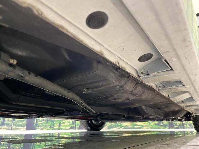 アクア Ｇ　Ｇ’ｓ　純正ナビ　バックカメラ　ＥＴＣ　Ｂｌｕｅｔｏｏｔｈ　フルセグ　衝突軽減　禁煙車　ＬＥＤヘッド・フォグライト　オートマチックハイビーム　クルコン　ＤＶＤ／ＣＤ再生　革巻ステアリング　スマートキー（22枚目）