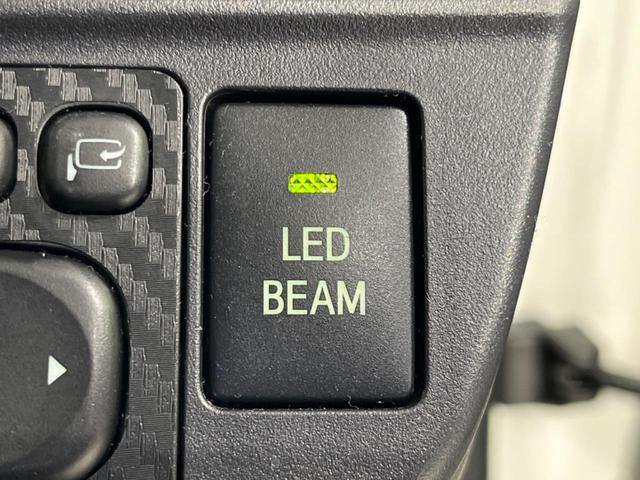 アクア Ｇ　Ｇ’ｓ　純正ナビ　バックカメラ　ＥＴＣ　Ｂｌｕｅｔｏｏｔｈ　フルセグ　衝突軽減　禁煙車　ＬＥＤヘッド・フォグライト　オートマチックハイビーム　クルコン　ＤＶＤ／ＣＤ再生　革巻ステアリング　スマートキー（50枚目）