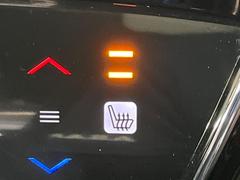 【シートヒーター】寒い日に重宝するシートヒーター！エアコンより早く温まってくれるので寒がりの人も安心ですね♪エアコンの温風は乾燥するから苦手、という方にもをおすすめです。 6