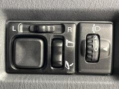 ����ư��Ǽ�ߥ顼�ۥ����ɥߥ顼����ư��Ǽ���ȤʤäƤ��ꡢ������־�Ǥ⥭�����Ĥ��ꥹ�����ޤ����ޤ��� 7