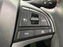 �ڥ����ץƥ��֥��롼������ȥ�����۹�®ƻϩ�Ǥ�Ĺ��Υ���Ԥ��ڤˡ�����ư��®�٤��ݤĥ��롼������ȥ����뤬�����ͷڸ������ƥ��Ϣ�Ȥ��������μ�ξ���Τ��Ƽִ֤��ݤĤ褦��®��Ĵ�ᤷ�Ƥ���ޤ����� 6