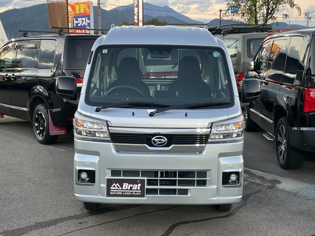 ハイゼットトラック 4WDオートマ ワンオーナー 純正ゴムフロアマット 荷台あおりプロテクター 荷台ゴムマット 荷台作業灯 クリアランスソナー リアデフロック アイドリングストップ オートマチックハイビーム スマートキー(5枚目)