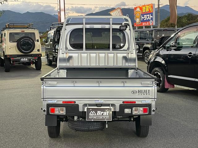 ハイゼットトラック 4WDオートマ ワンオーナー 純正ゴムフロアマット 荷台あおりプロテクター 荷台ゴムマット 荷台作業灯 クリアランスソナー リアデフロック アイドリングストップ オートマチックハイビーム スマートキー(11枚目)