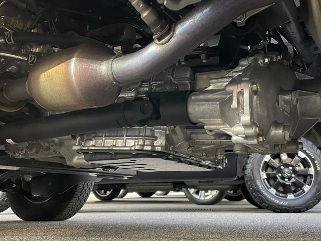 ハイゼットトラック 4WDオートマ ワンオーナー 純正ゴムフロアマット 荷台あおりプロテクター 荷台ゴムマット 荷台作業灯 クリアランスソナー リアデフロック アイドリングストップ オートマチックハイビーム スマートキー(14枚目)