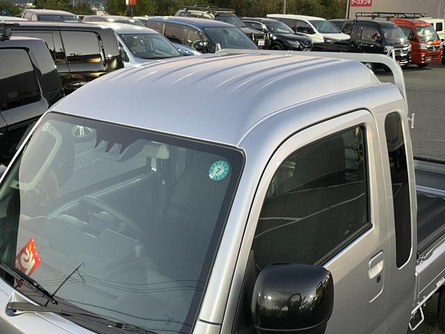 ハイゼットトラック 4WDオートマ ワンオーナー 純正ゴムフロアマット 荷台あおりプロテクター 荷台ゴムマット 荷台作業灯 クリアランスソナー リアデフロック アイドリングストップ オートマチックハイビーム スマートキー(16枚目)